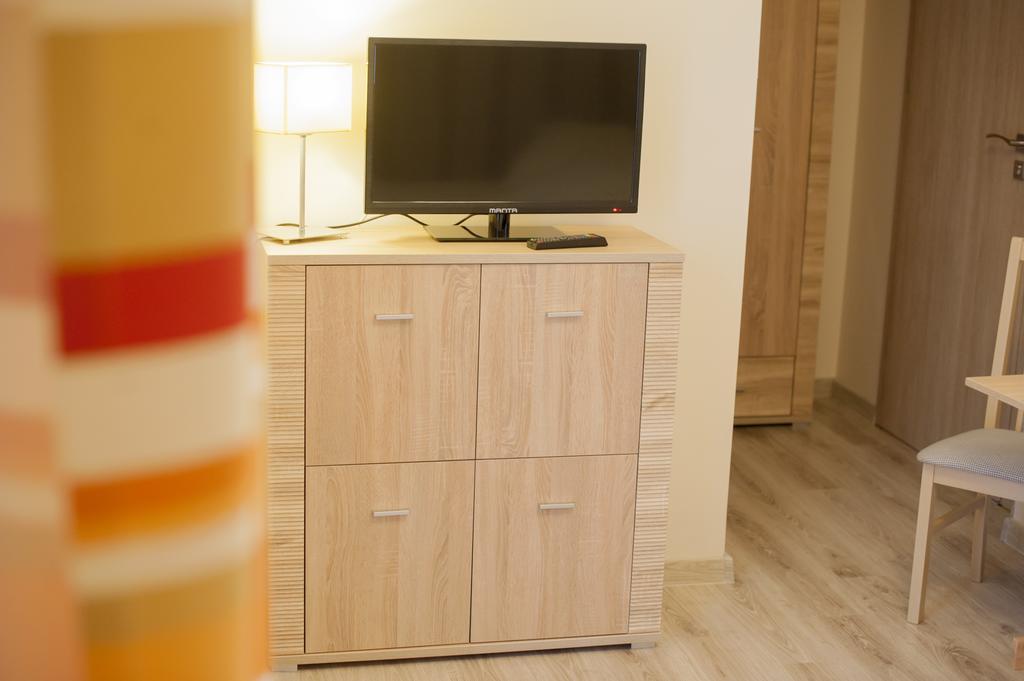 Batory Apartment Леба Екстериор снимка