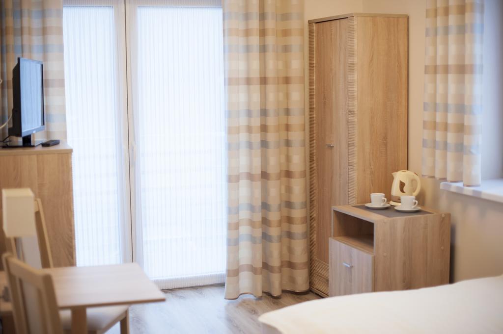 Batory Apartment Леба Екстериор снимка